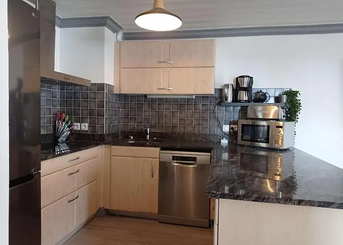 Renove Chaleureux Et Moderne, 120m², 10-12 Pers, Acces Direct Aux Pistes, Stationnement Inclus - Fr-1-545-20