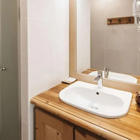 Renove Chaleureux Et Moderne, 120m², 10-12 Pers, Acces Direct Aux Pistes, Stationnement Inclus - Fr-1-545-20 * Val Thorens
